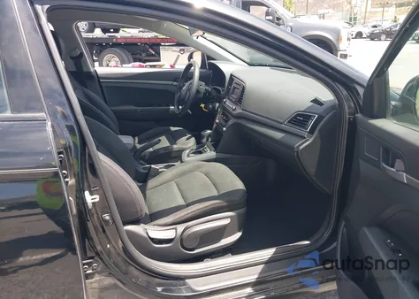 2018 Hyundai Elantra Se z USA, uszkodzony, nr VIN 5NPD74LF4JH292583